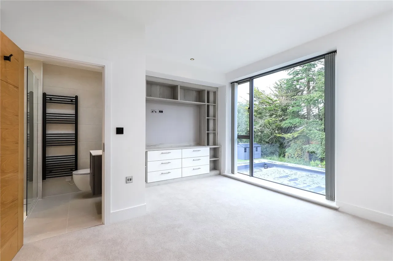 Danes Road, Awbridge, Romsey, Hampshire, SO51 0HL, photo 21