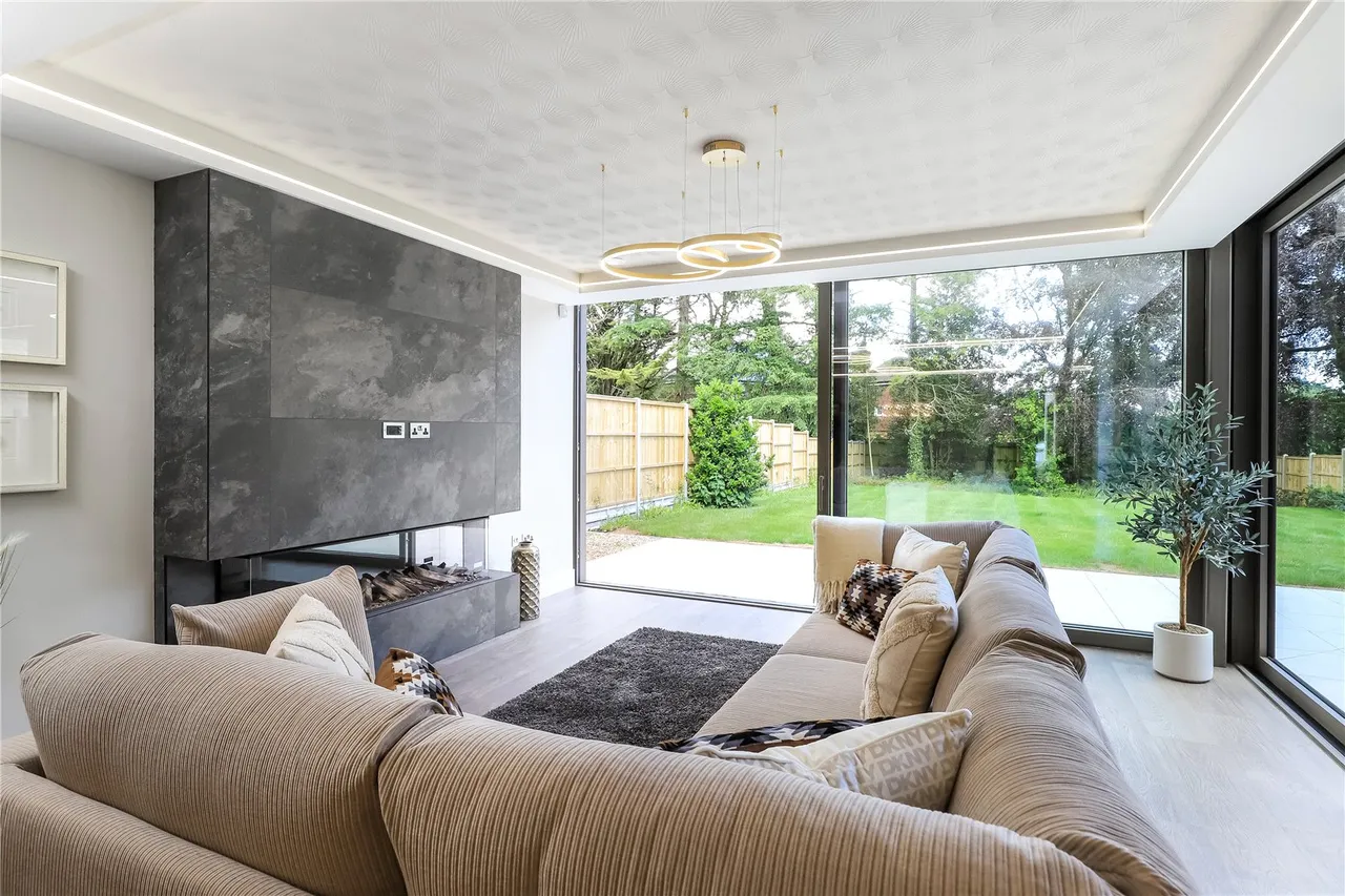 Danes Road, Awbridge, Romsey, Hampshire, SO51 0HL, photo 16