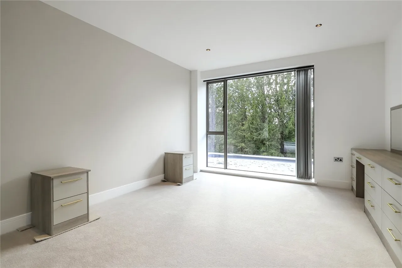 Danes Road, Awbridge, Romsey, Hampshire, SO51 0HL, photo 24