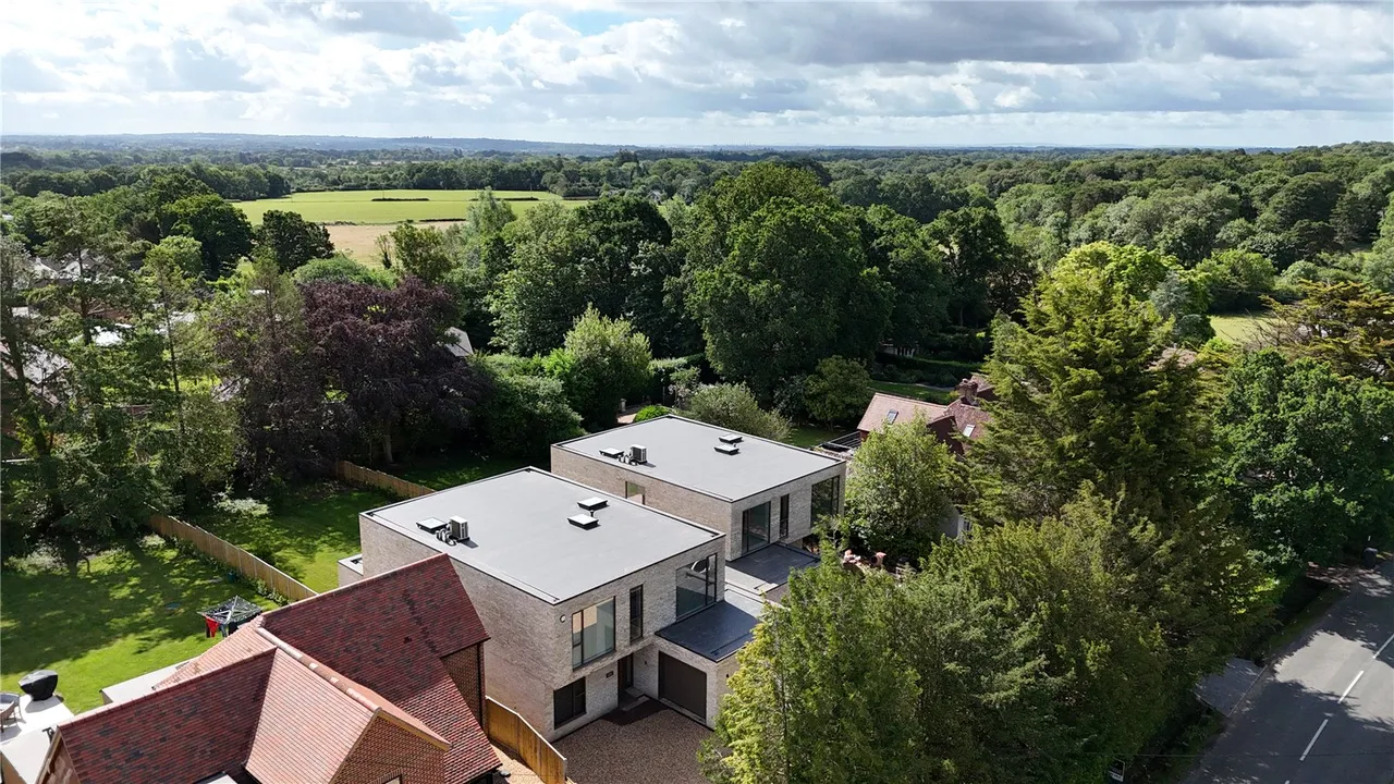 Danes Road, Awbridge, Romsey, Hampshire, SO51 0HL, photo 31