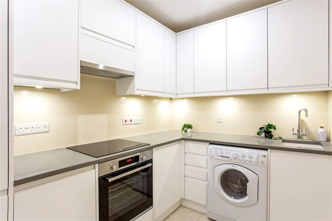 Water Lane, Richmond, TW9, photo 5
