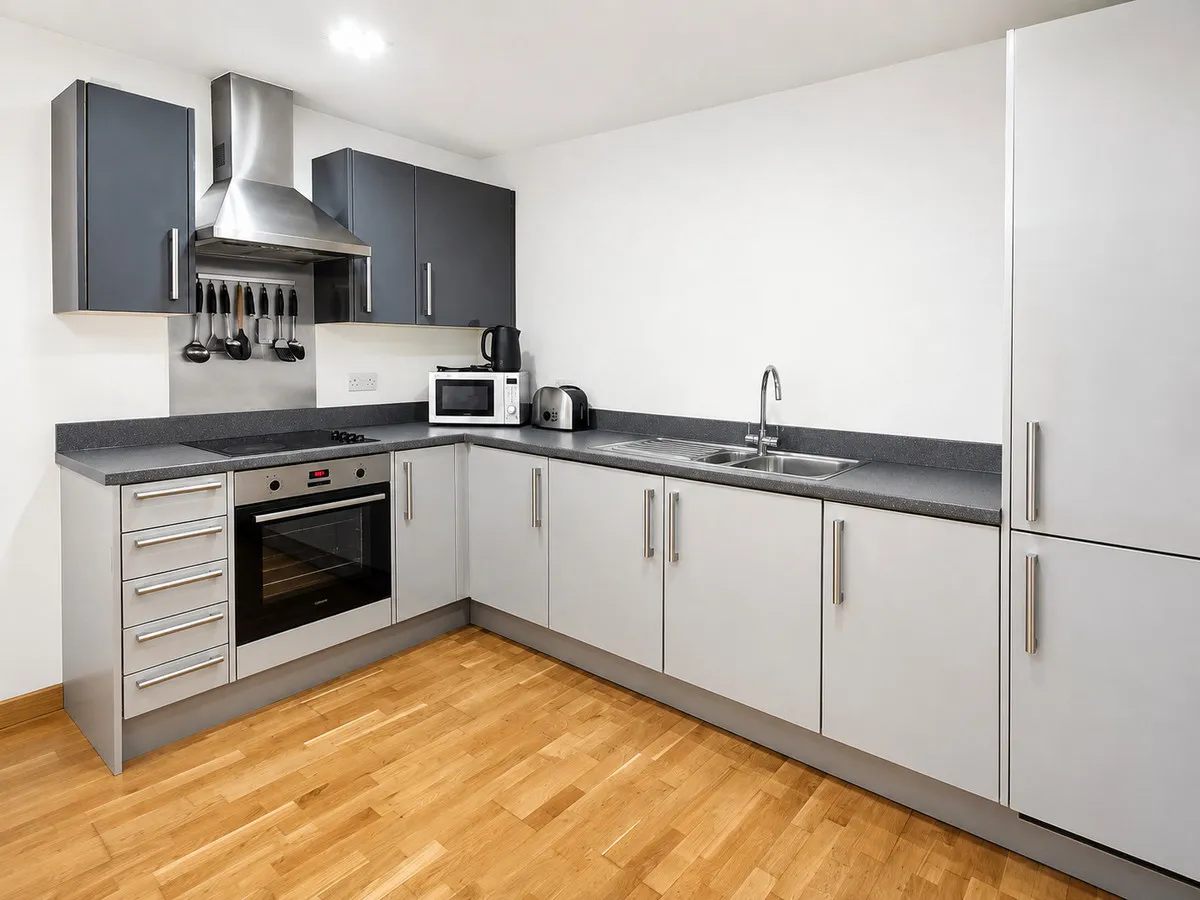 Colchester, Hawkins Road, Essex, CO2 8YP, photo 2