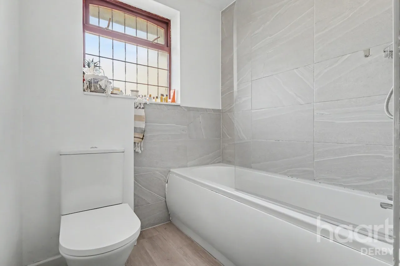 Ashcombe Gardens, Oakwood, DE21, photo 15