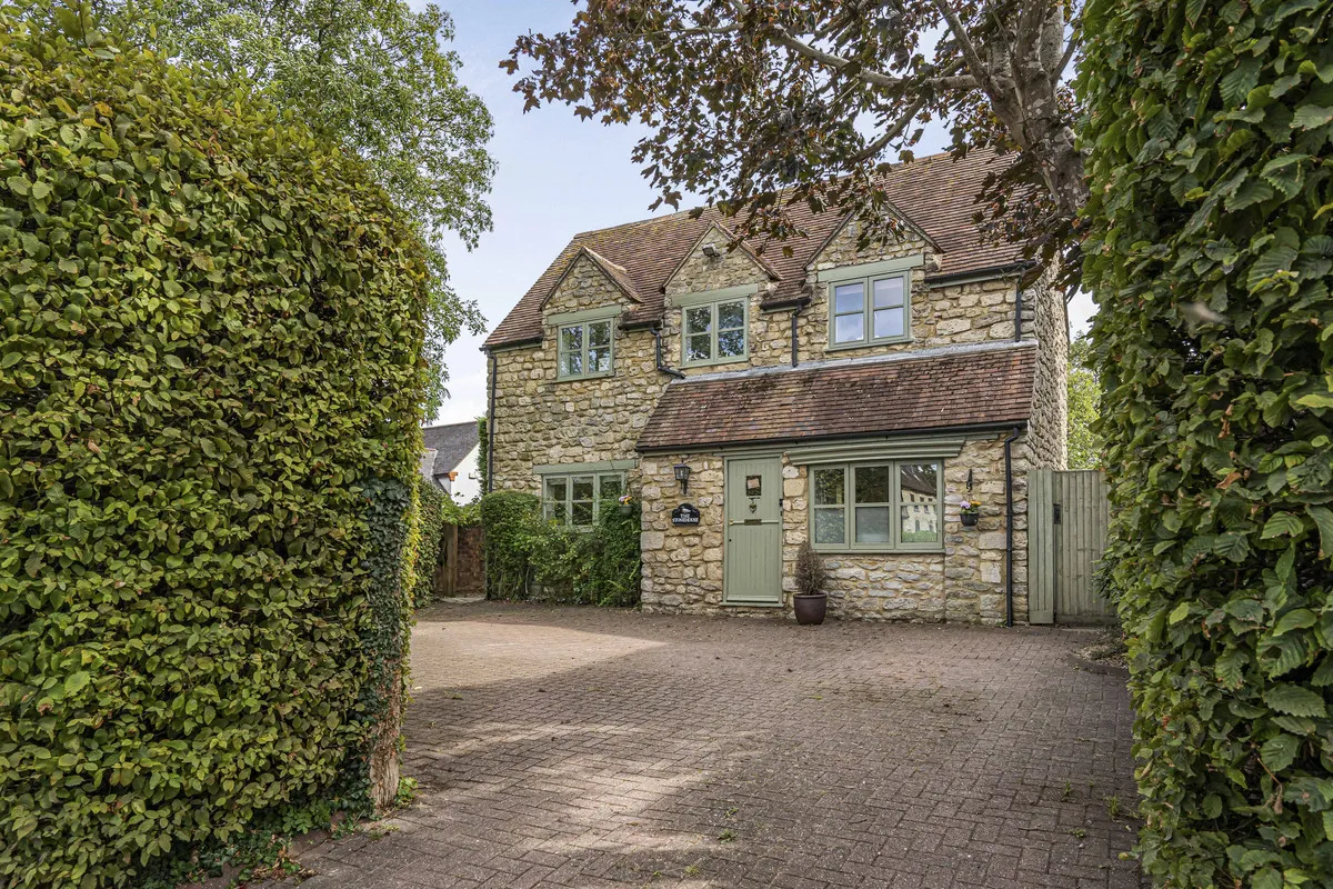 3 bed house for sale, Marsh Gibbon, Bicester