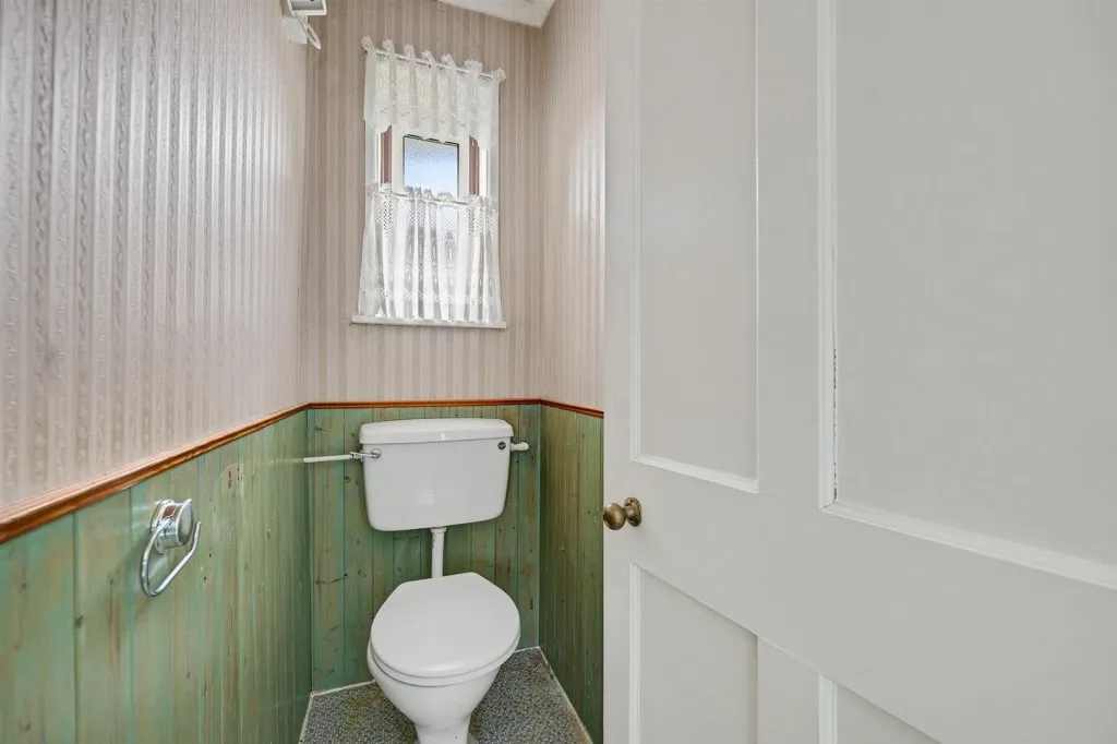 Charminster Road, SE9, photo 7
