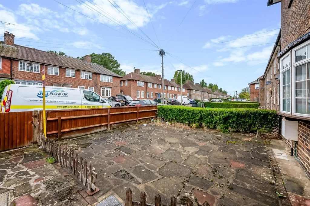 Charminster Road, SE9, photo 13