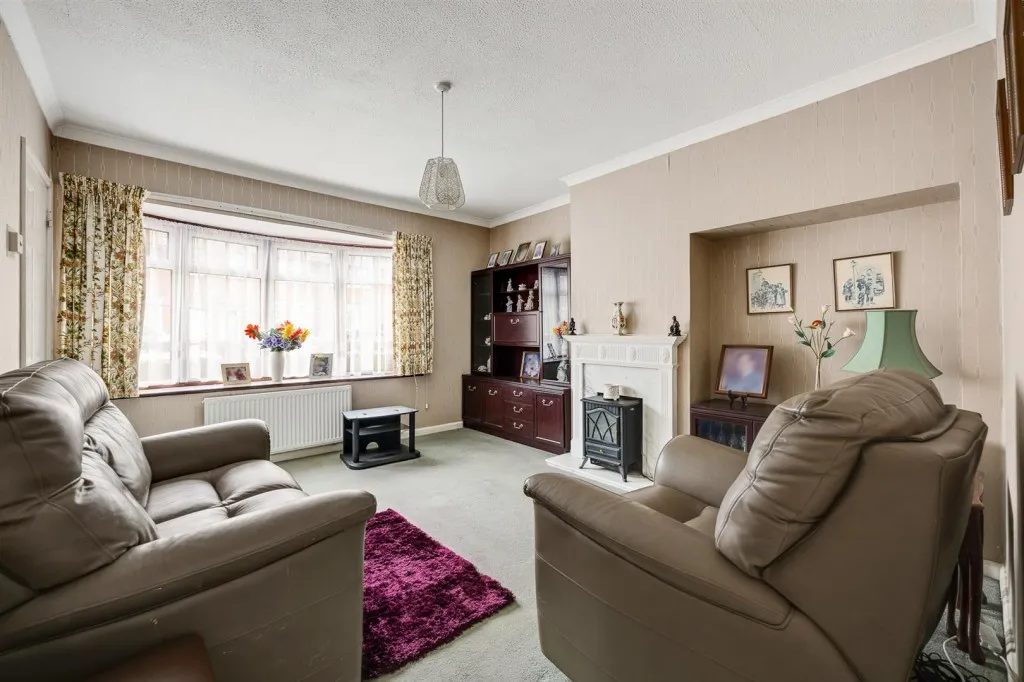 Charminster Road, SE9, photo 2