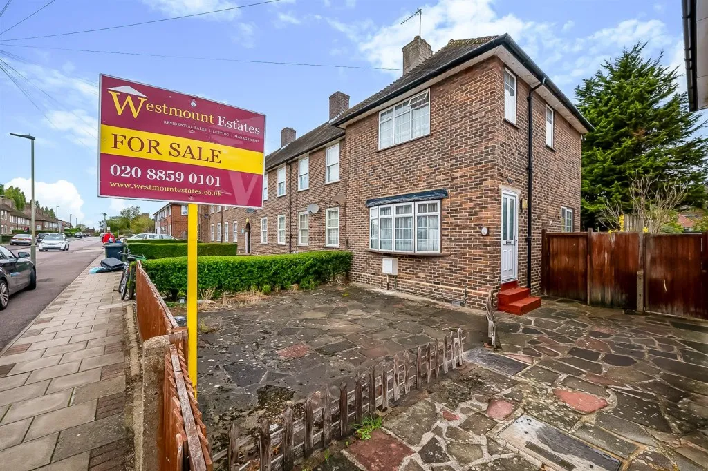 2 bed house for sale, Charminster Road, SE9