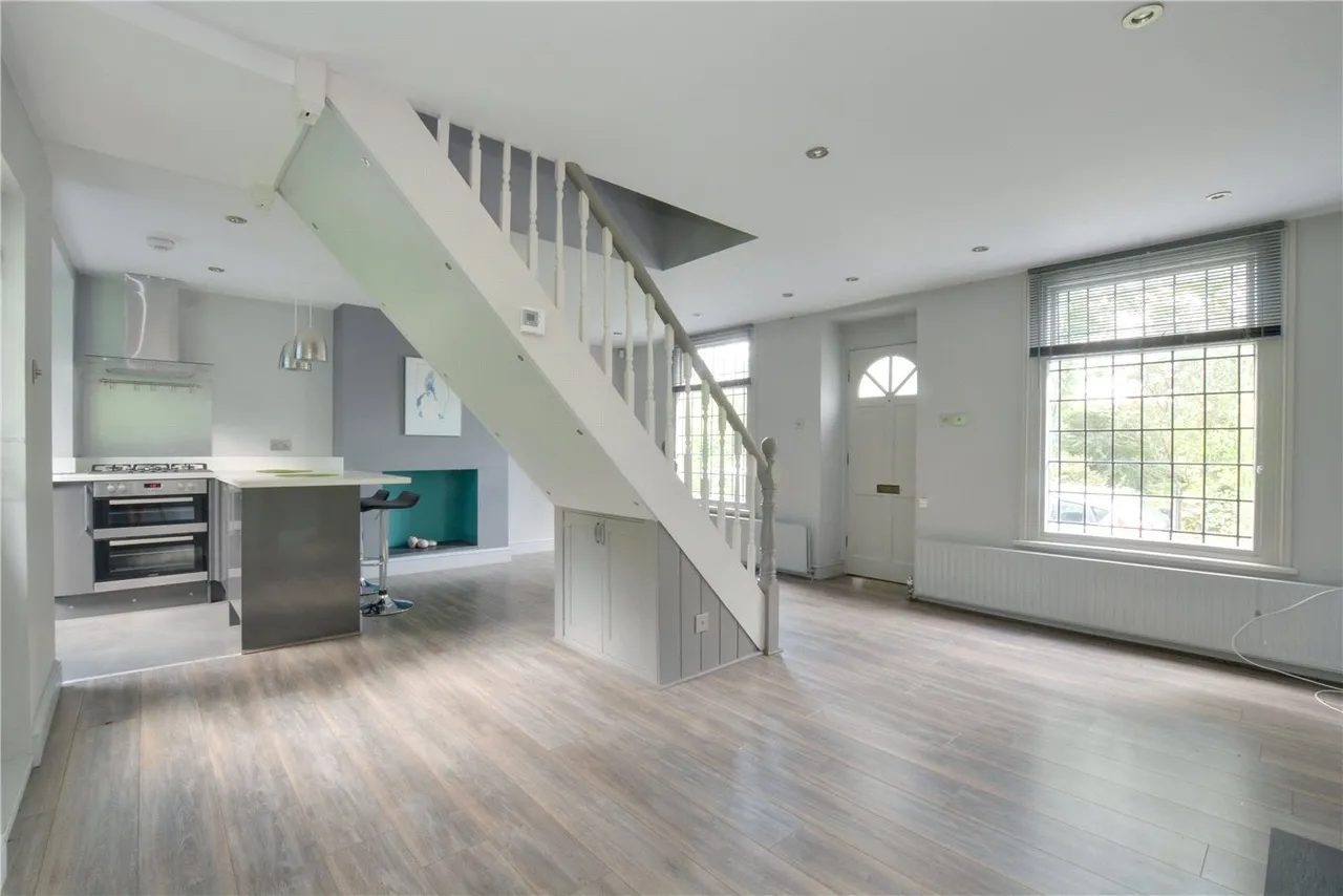 Lawn Terrace, London, SE3, photo 2