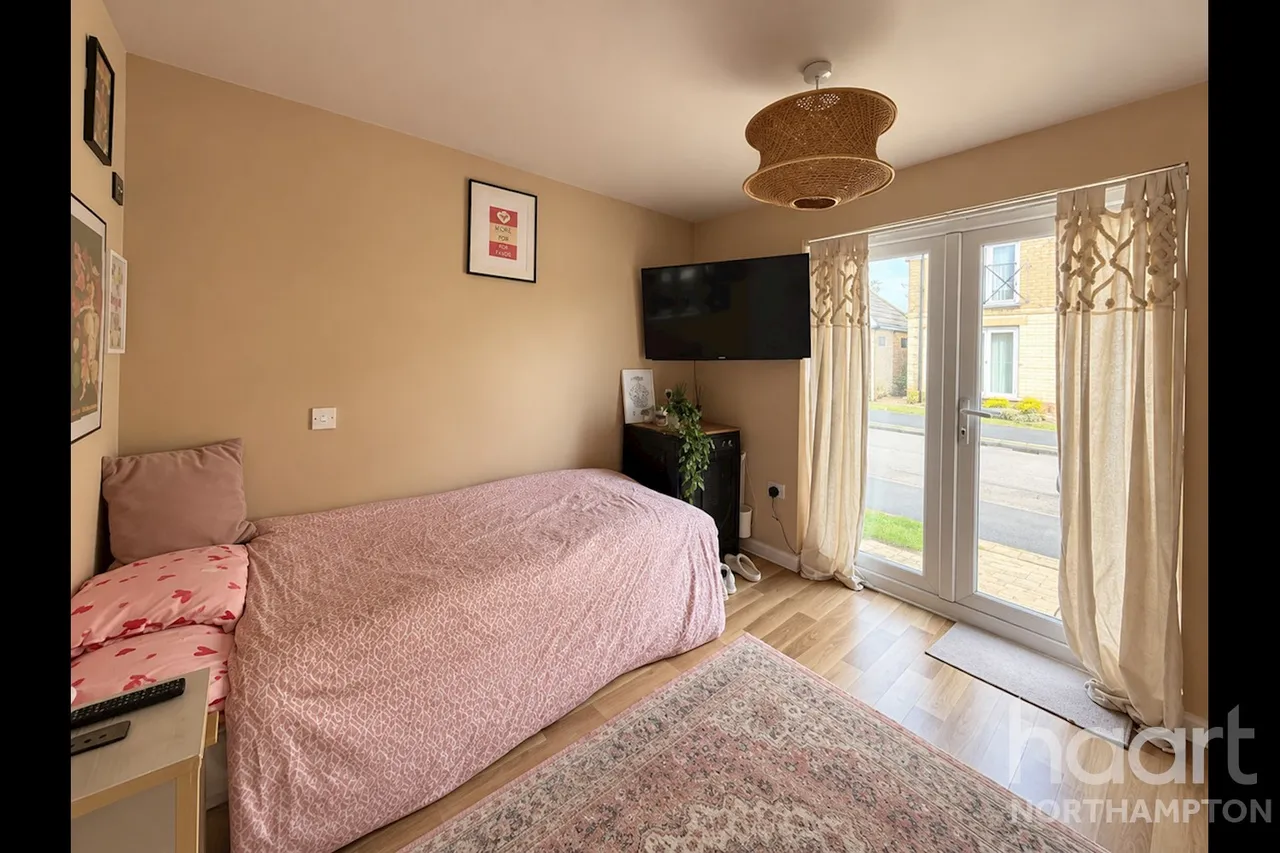 Dainty Grove, Northampton, NN4, photo 7