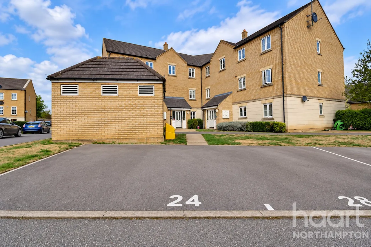 Dainty Grove, Northampton, NN4, photo 9