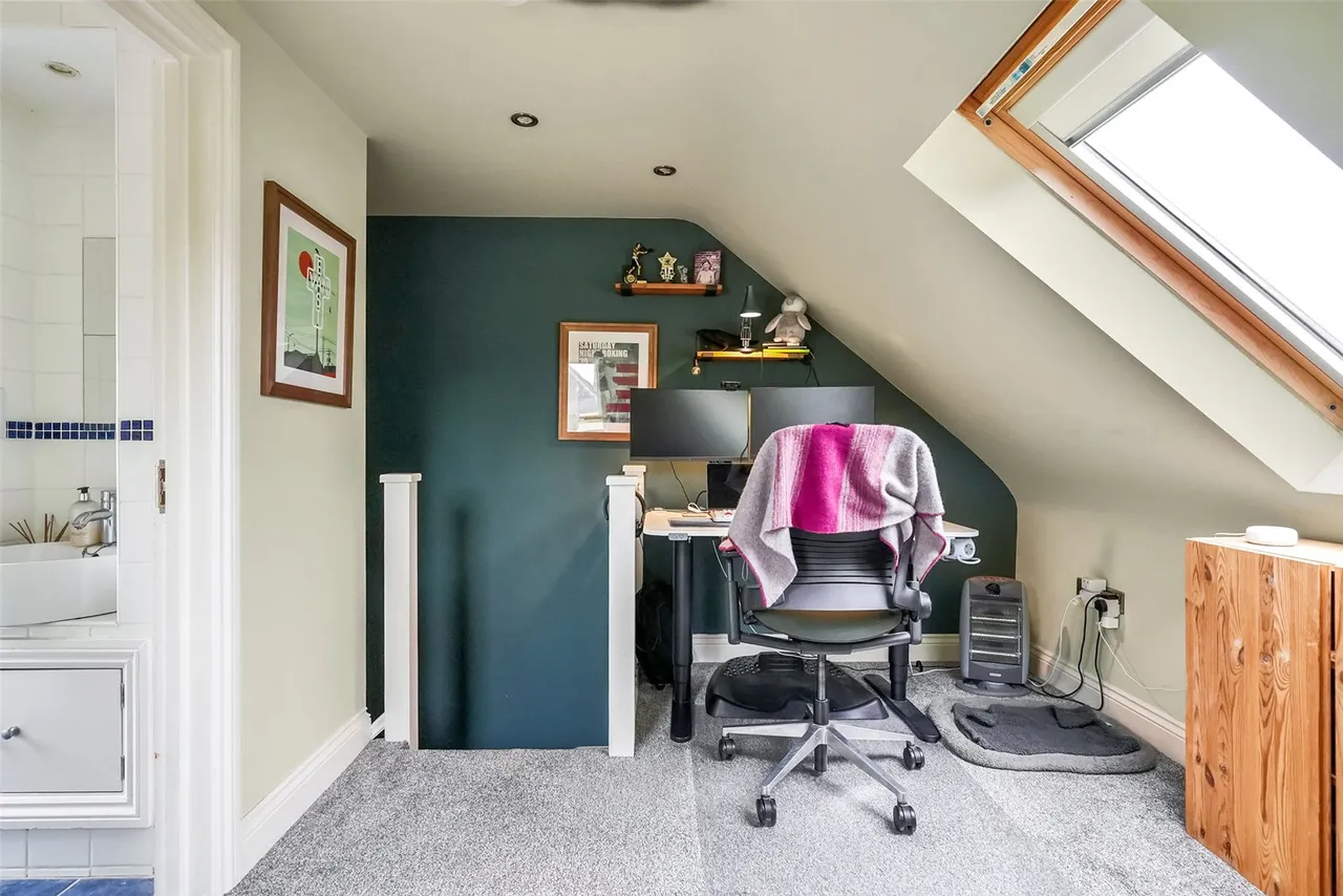 Strawberry Vale, Twickenham, TW1 4RU, photo 7