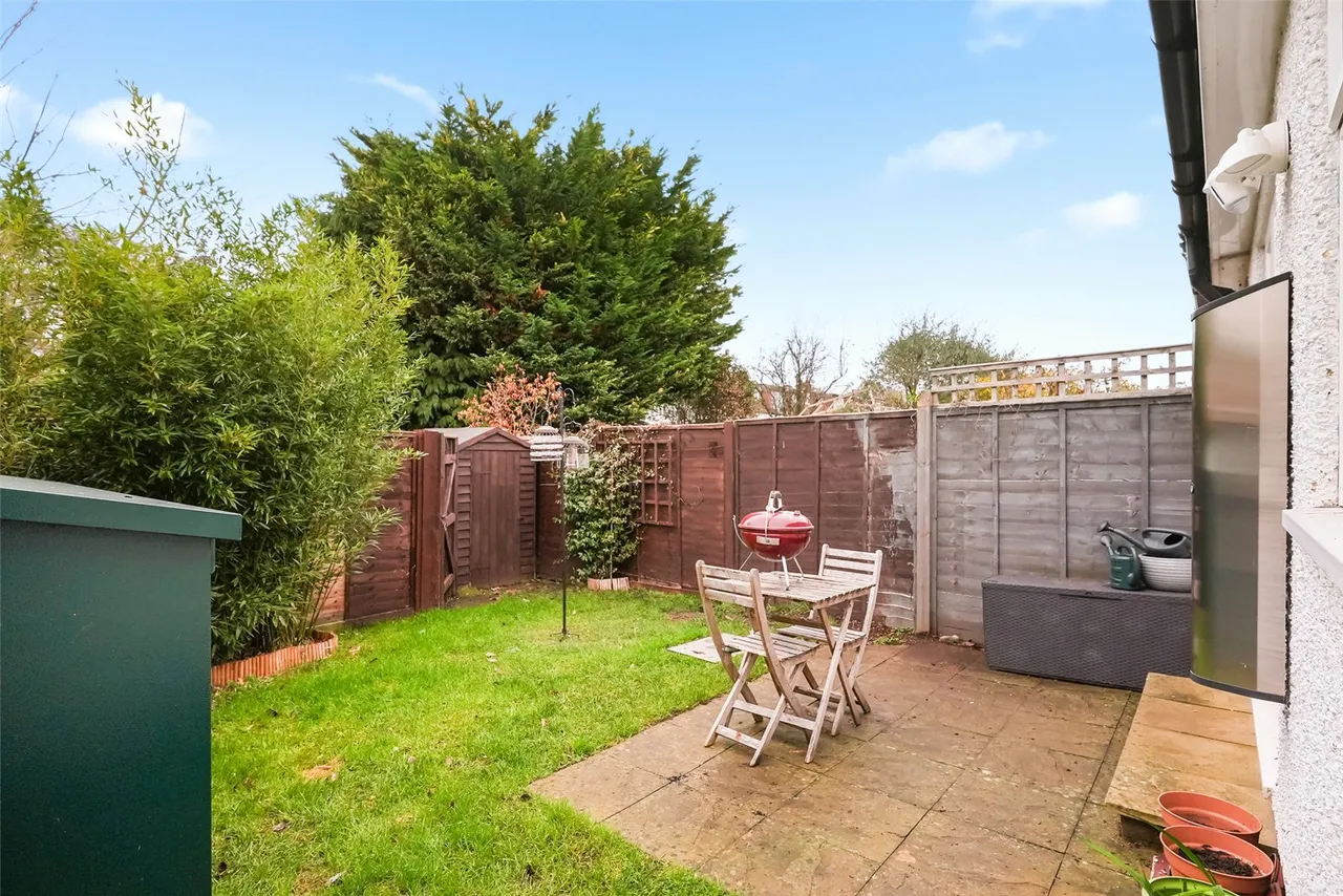 Strawberry Vale, Twickenham, TW1 4RU, photo 8