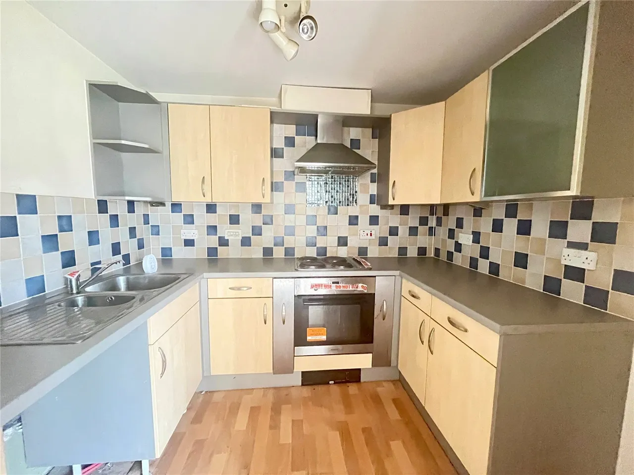 London Road, Gloucester, Gloucestershire, GL1, photo 3