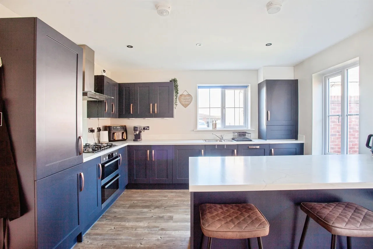 Rosefinch Road, Goldthorpe, S63, photo 5