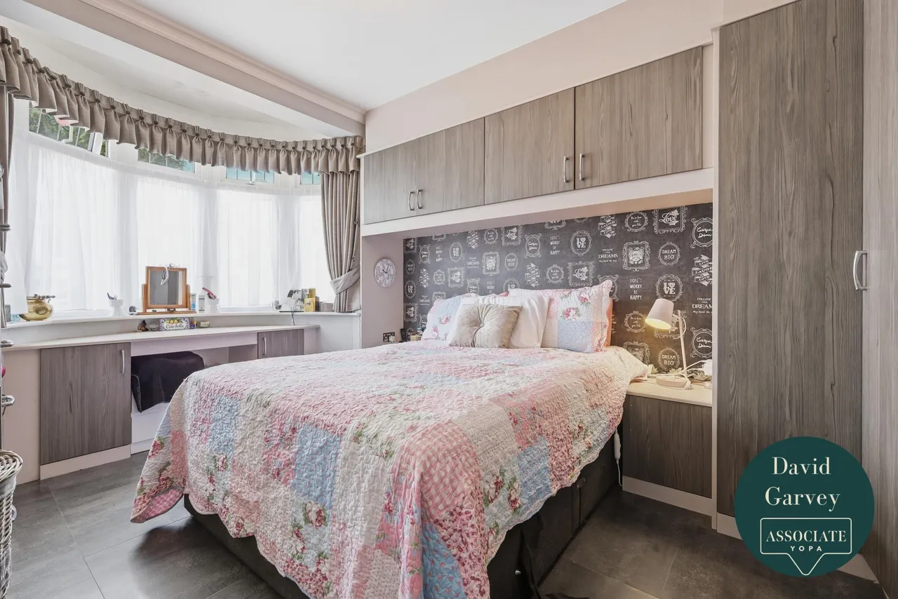 Heather Drive, Romford, RM1, photo 9