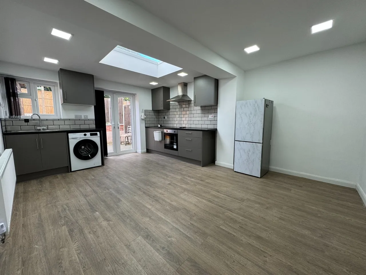 Kinsdale Drive, Leicester, LE5, photo 2
