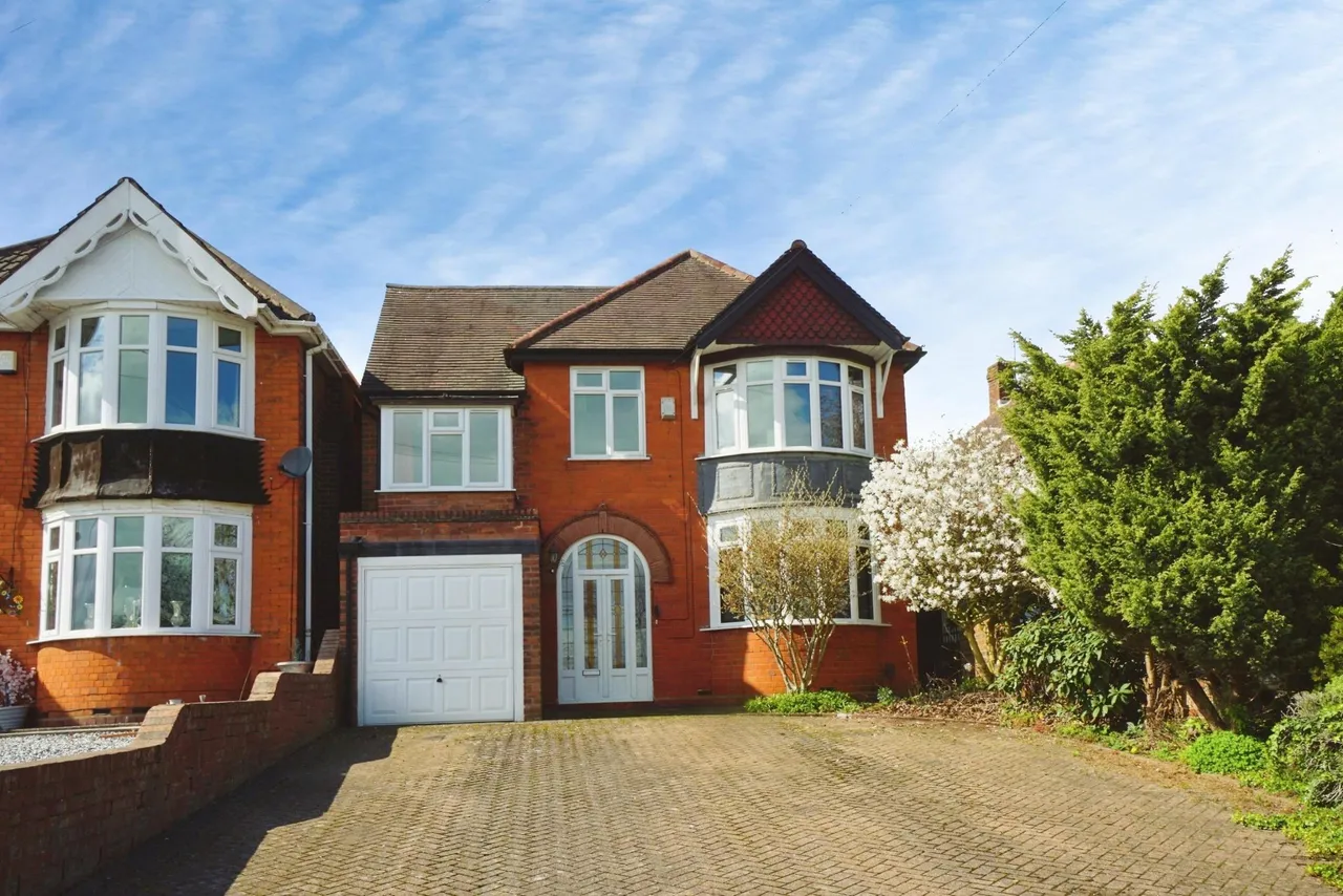 Vicarage Road West, Woodsetton, DY1, photo 5