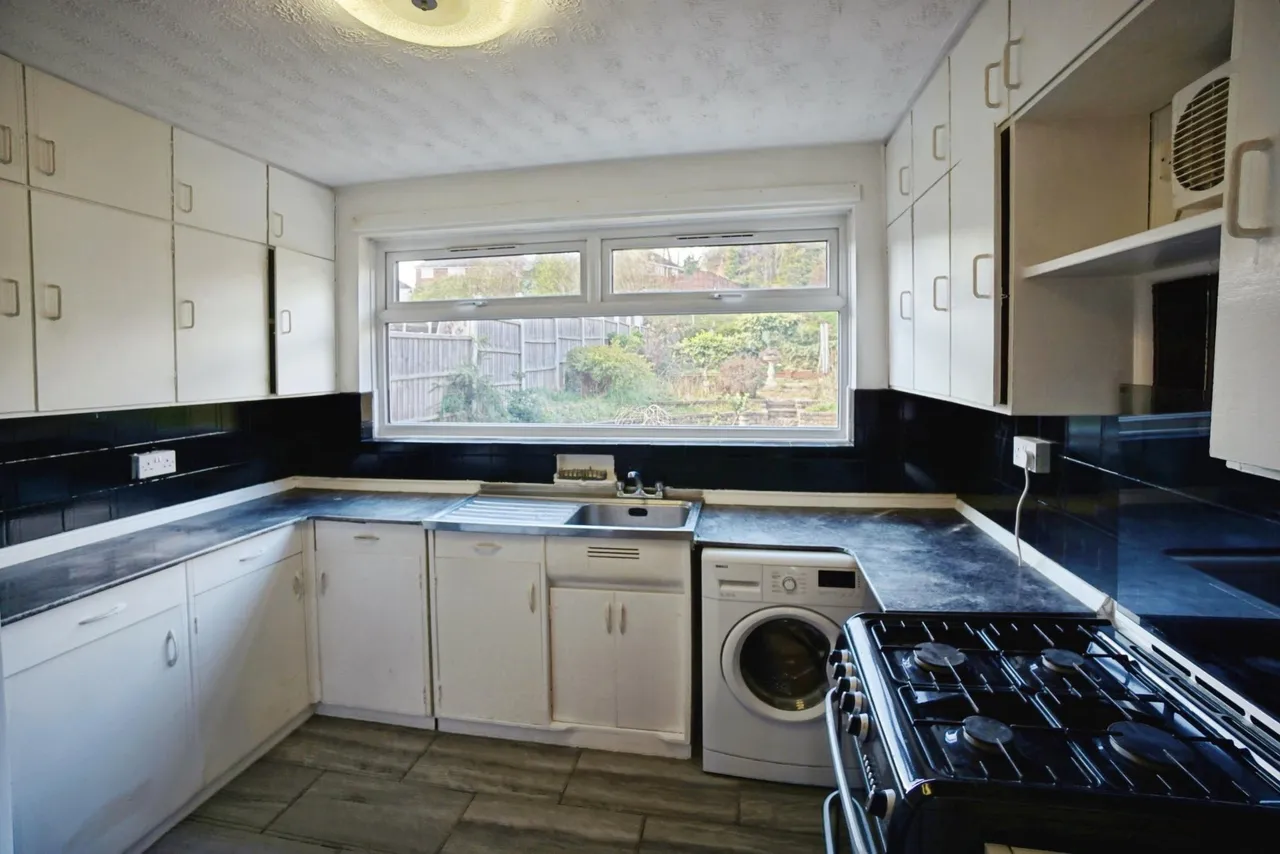 Vicarage Road West, Woodsetton, DY1, photo 10