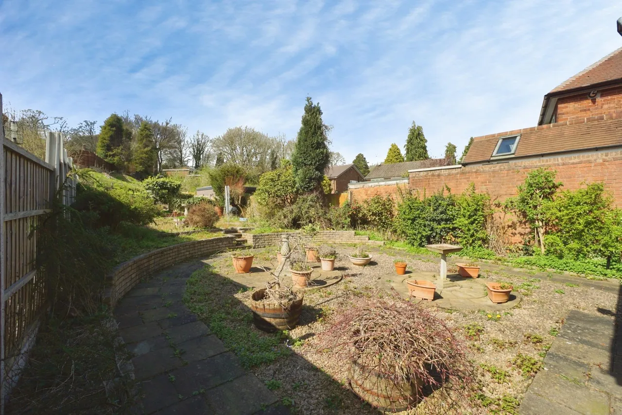 Vicarage Road West, Woodsetton, DY1, photo 19