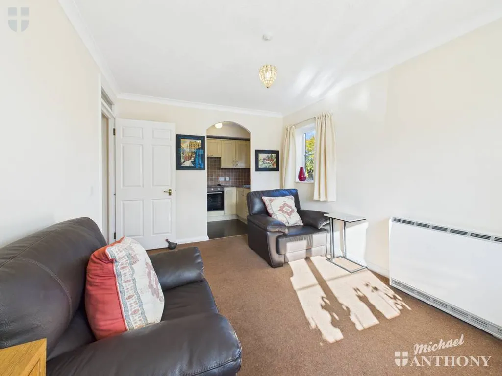 Churchill Court, Beaconsfield Road, Aylesbury, HP21 7RQ, photo 7