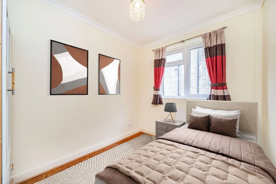 Spencer Road, W4, photo 5