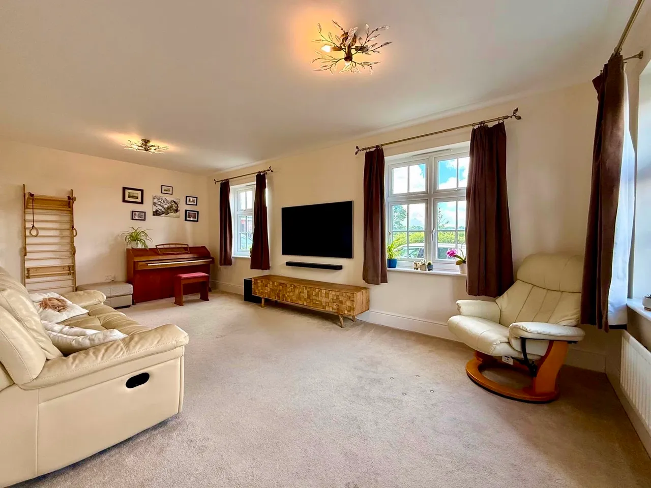 Axford Close, Swindon, Wiltshire, SN3 6FA, photo 10