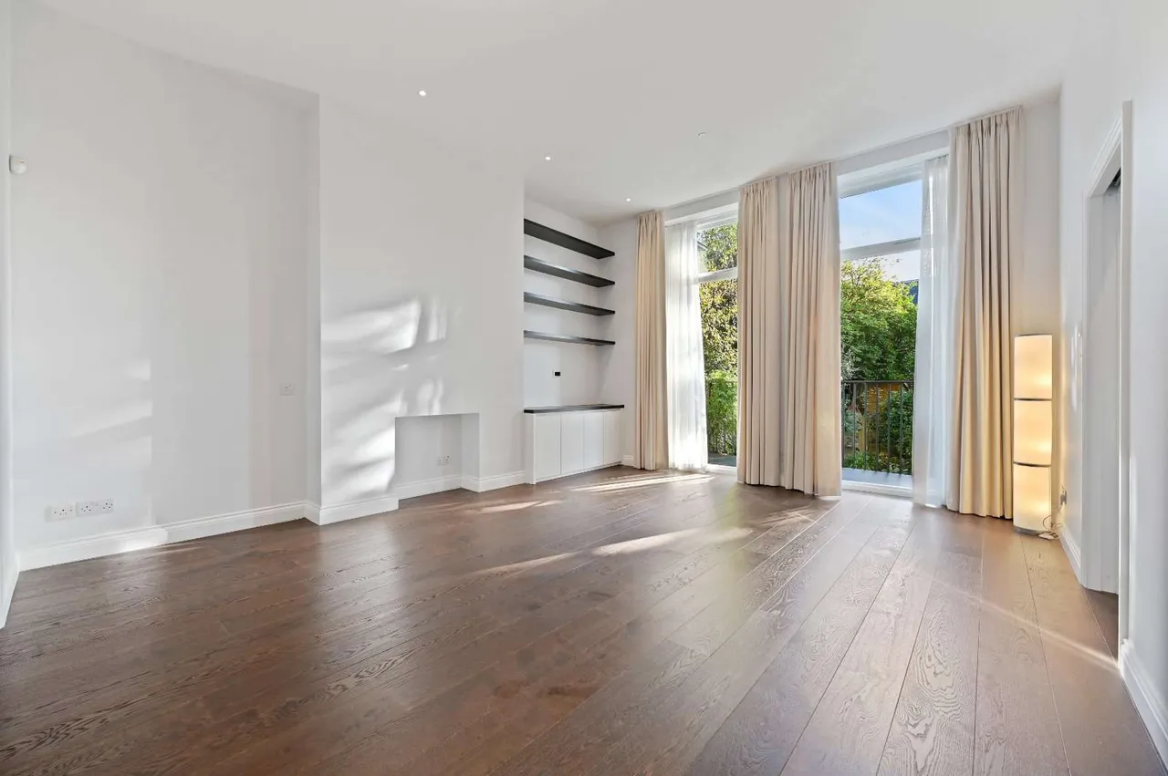 Sinclair Road, London, W14, photo 2