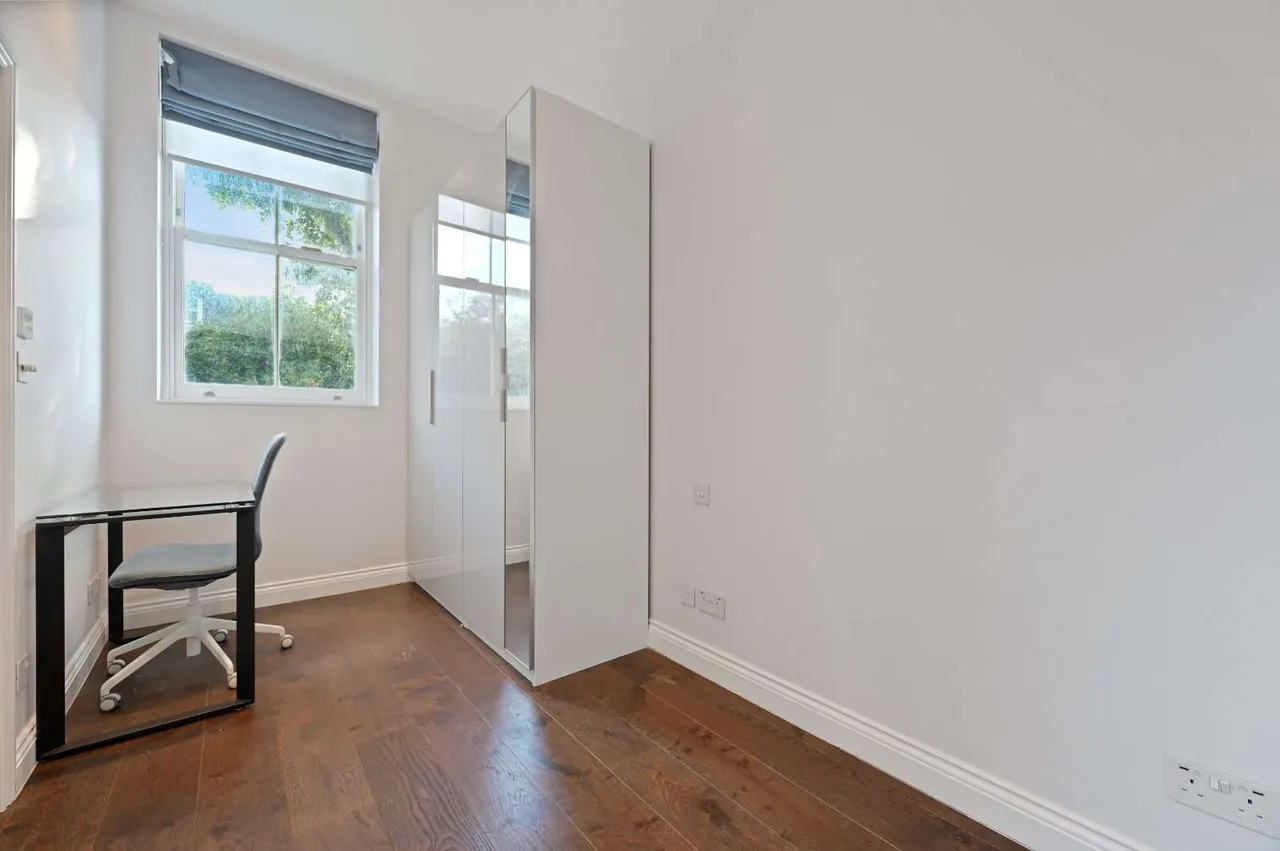 Sinclair Road, London, W14, photo 8