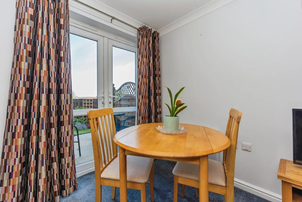 Alexandra Road, Gorseinon, SA4, photo 2