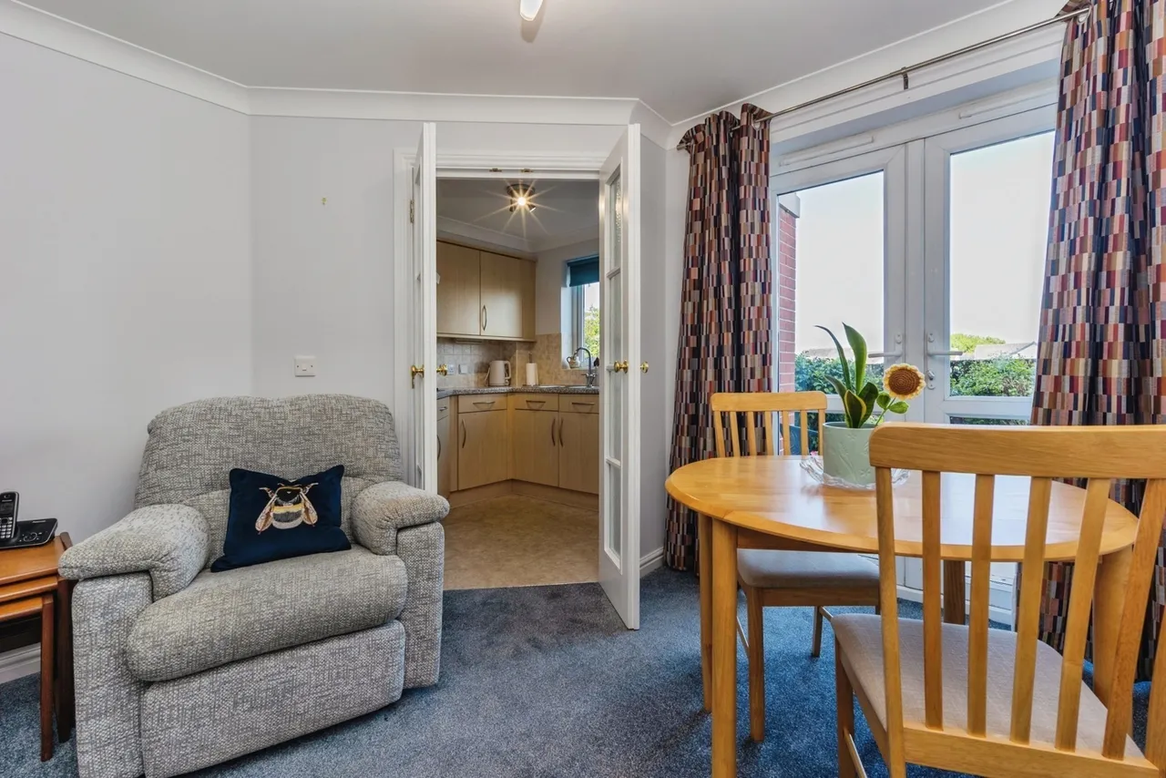 Alexandra Road, Gorseinon, SA4, photo 9