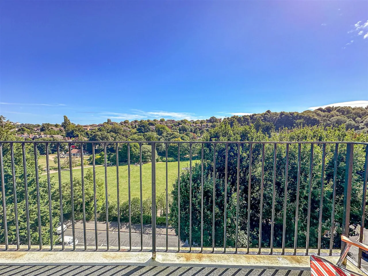 St. Helens Crescent, Hastings, photo 10
