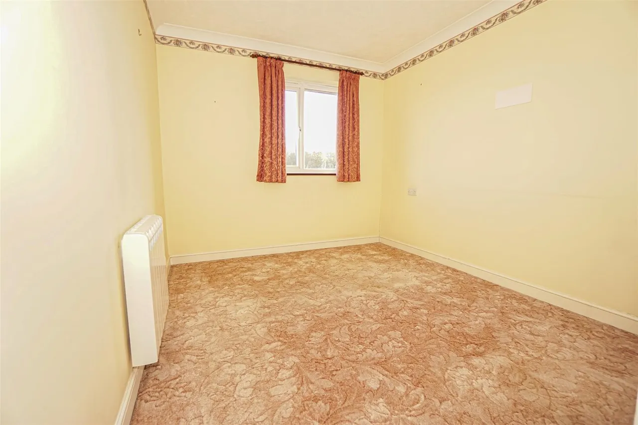 St. Helens Crescent, Hastings, photo 5