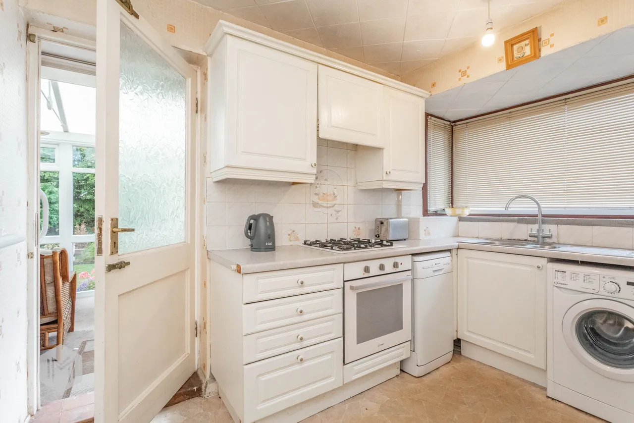 Severn Road, Culcheth, Warrington, WA3 5ED, photo 2