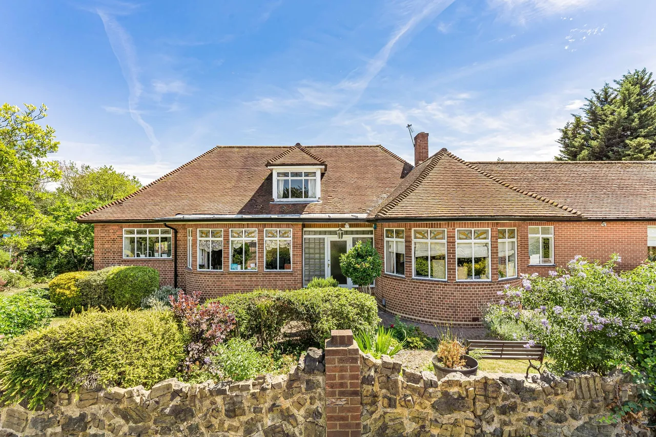Heath Drive, Romford, RM2, photo 22