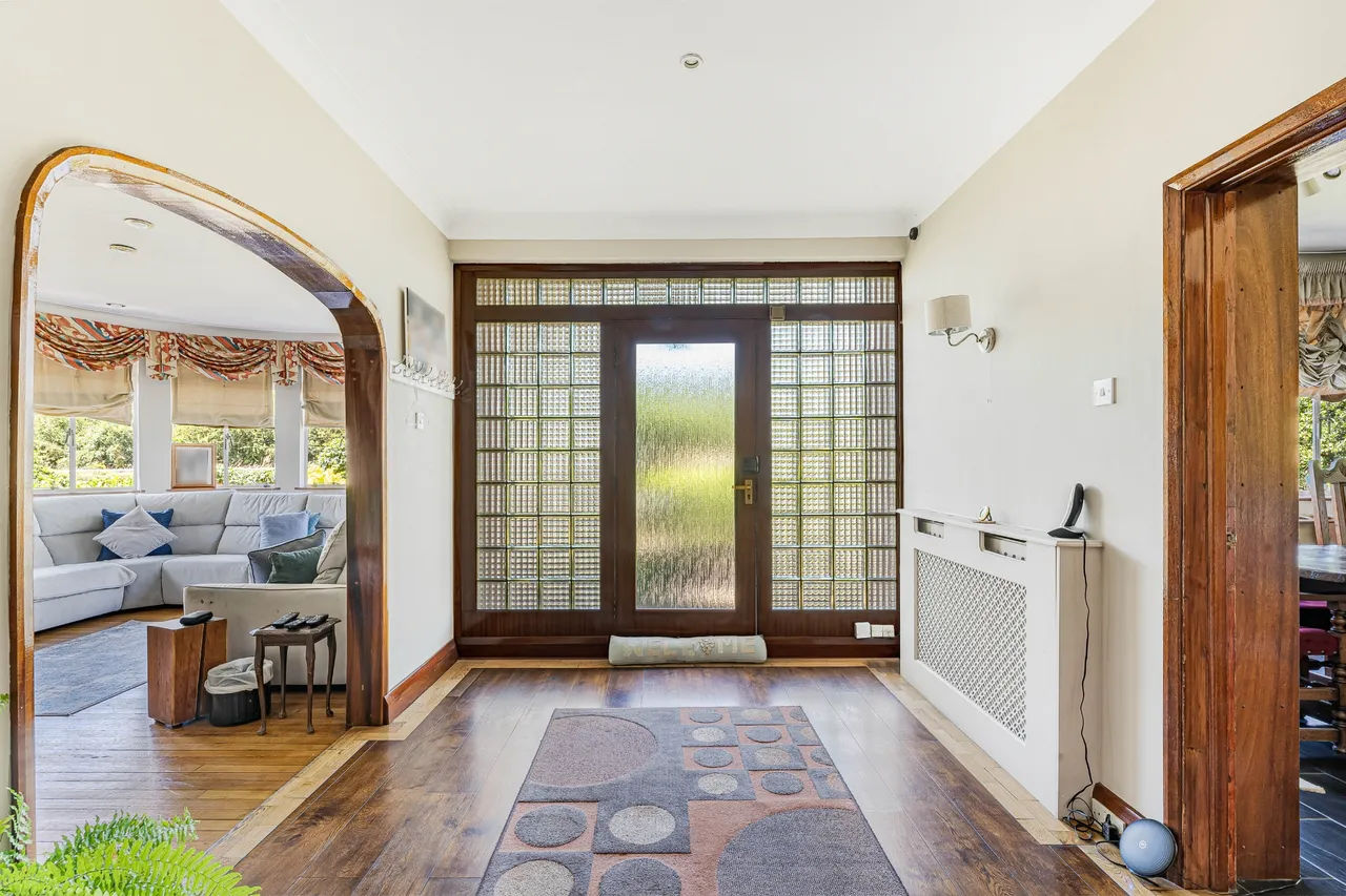 Heath Drive, Romford, RM2, photo 4