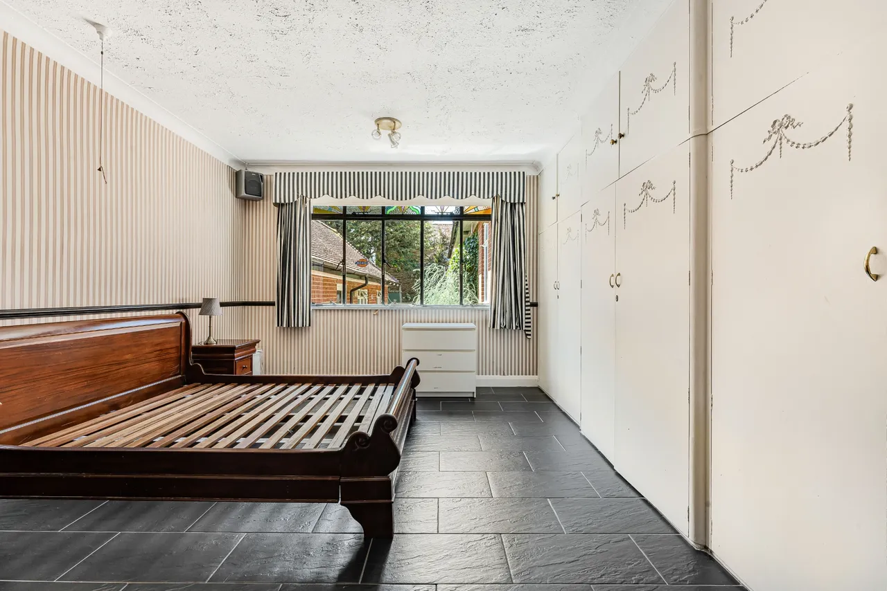 Heath Drive, Romford, RM2, photo 13
