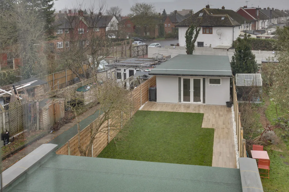 4 bed house for sale, Feltham, TW13