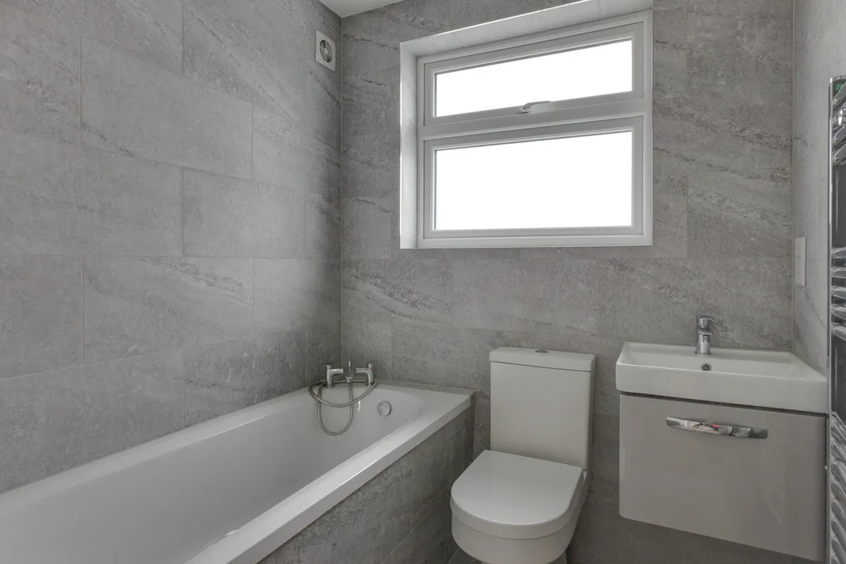 Feltham, TW13, photo 17