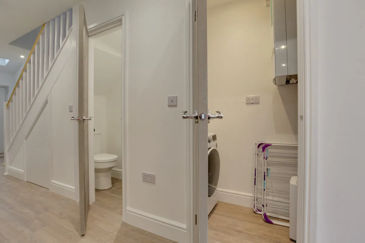 Feltham, TW13, photo 7