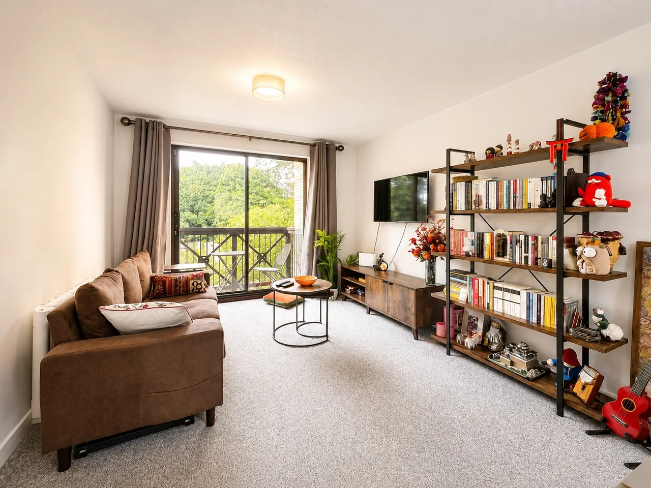 Peter James Court, Stafford, ST16, photo 4