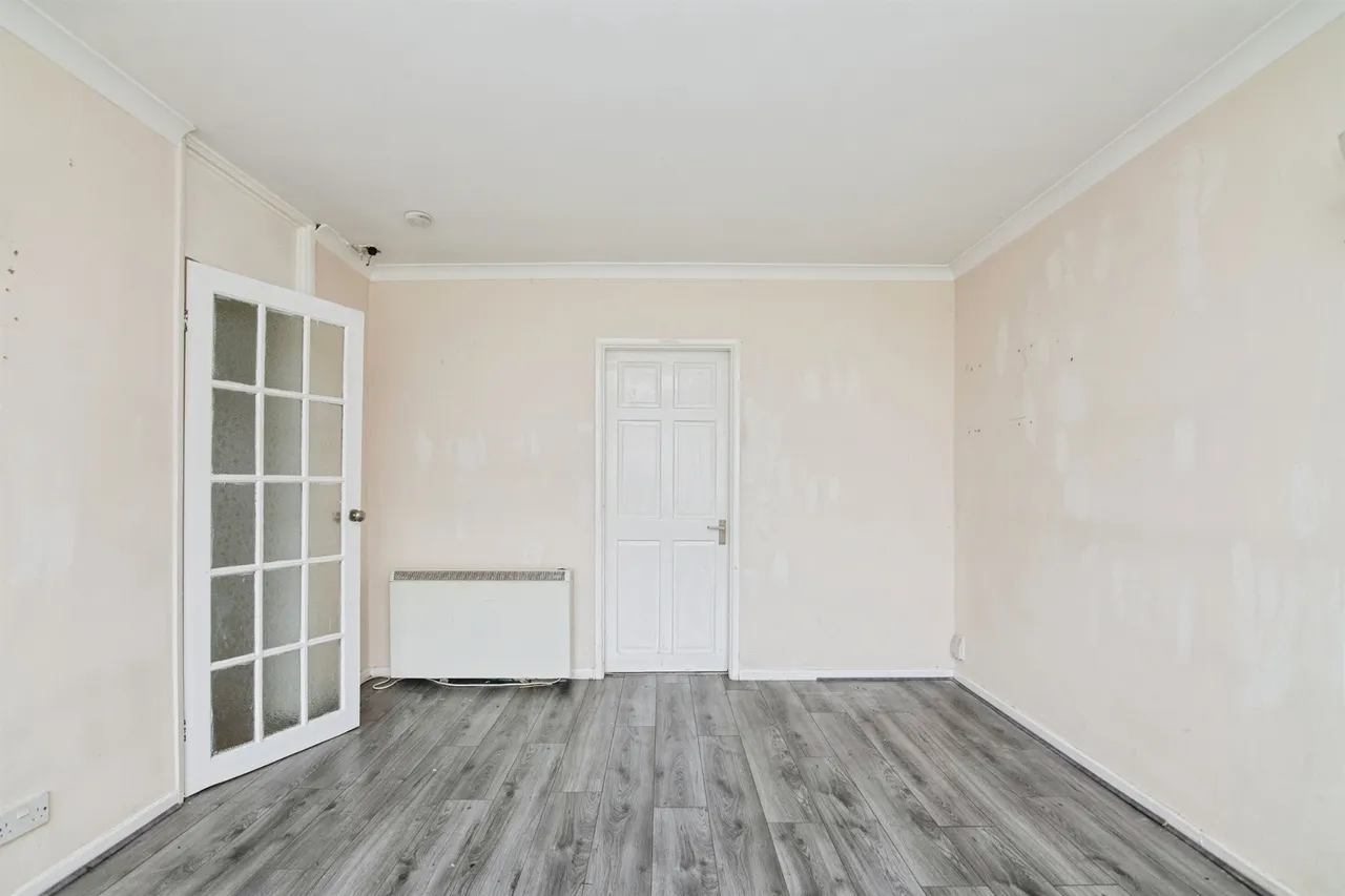 Tudor Court, Tipton, DY4, photo 5