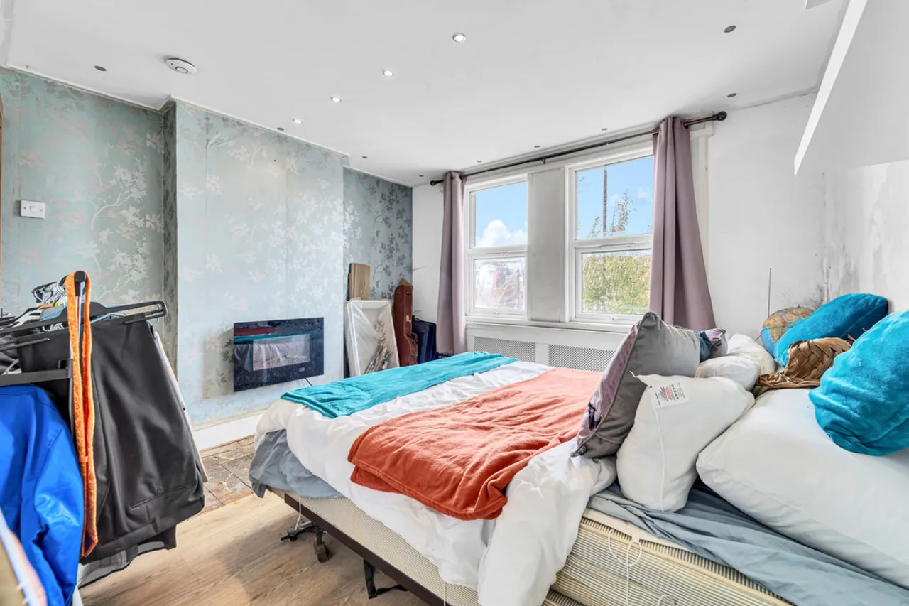 Hatton Road, Feltham, photo 6