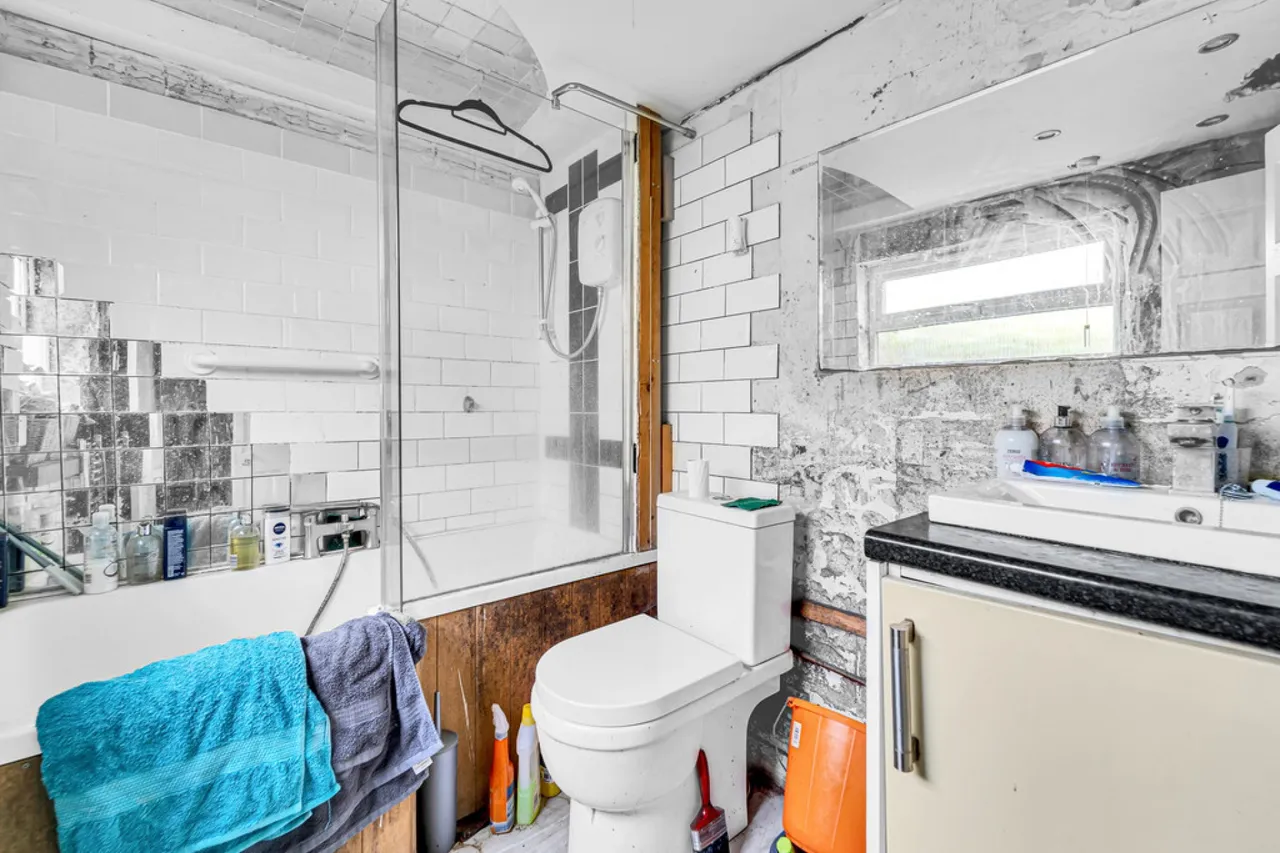 Hatton Road, Feltham, photo 7