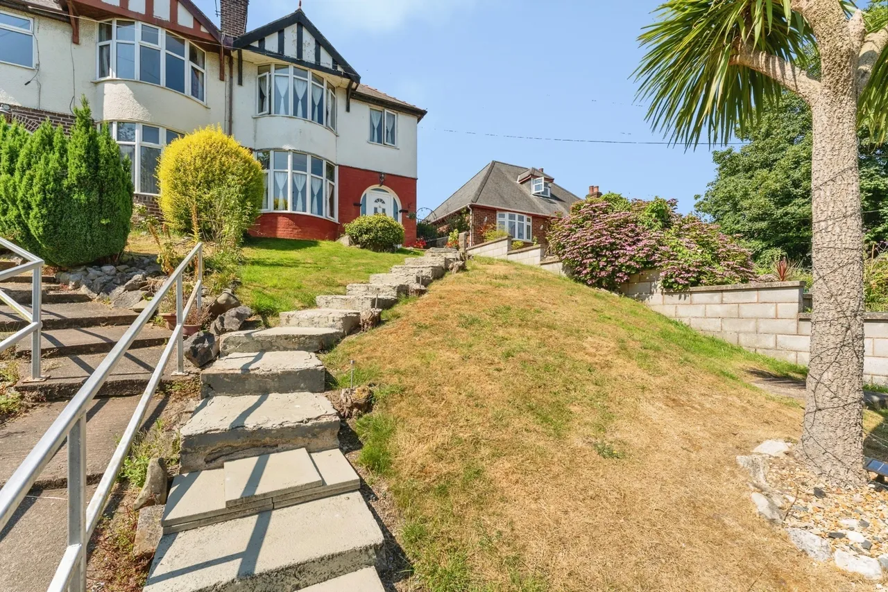 3 bed house for sale, Bagillt Road, Greenfield, CH8