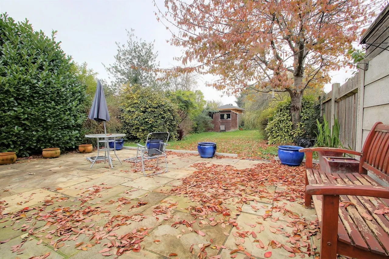 Kenilworth Gardens, Hornchurch, RM12, photo 18