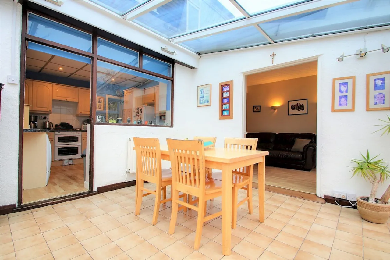 Kenilworth Gardens, Hornchurch, RM12, photo 6