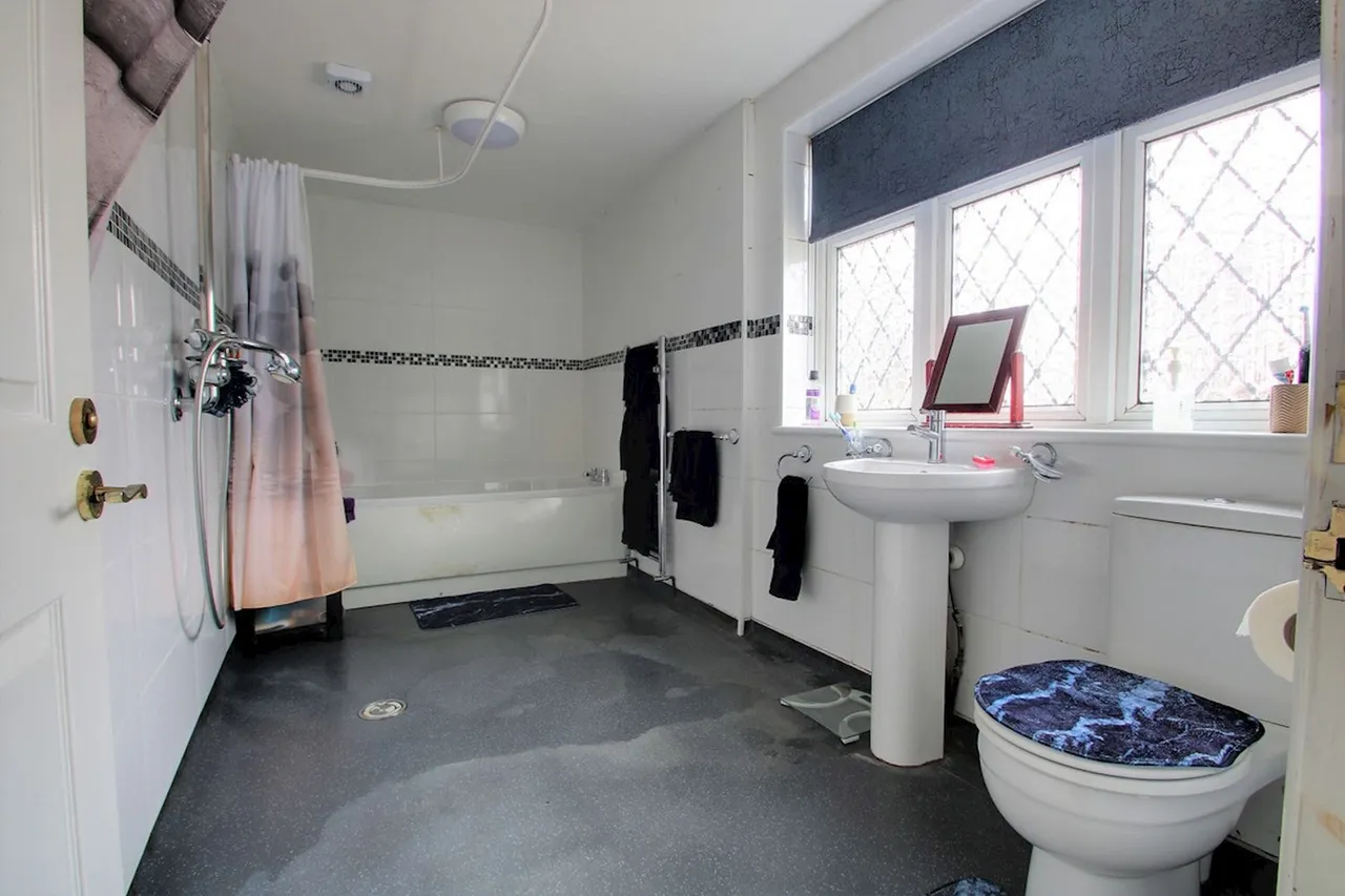Kenilworth Gardens, Hornchurch, RM12, photo 14