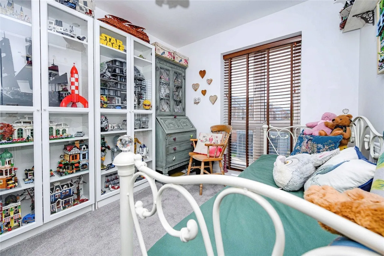 Hawthorn Lane, Houghton Regis, Dunstable, Bedfordshire, LU5, photo 11