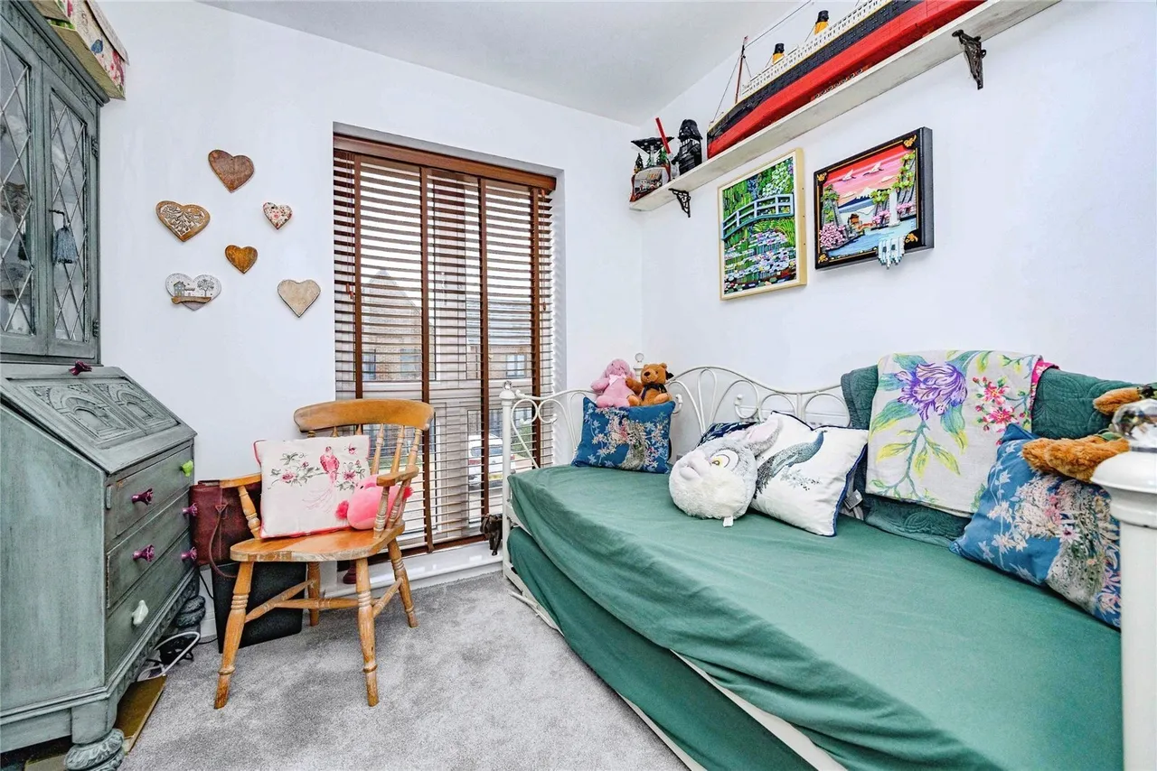 Hawthorn Lane, Houghton Regis, Dunstable, Bedfordshire, LU5, photo 12